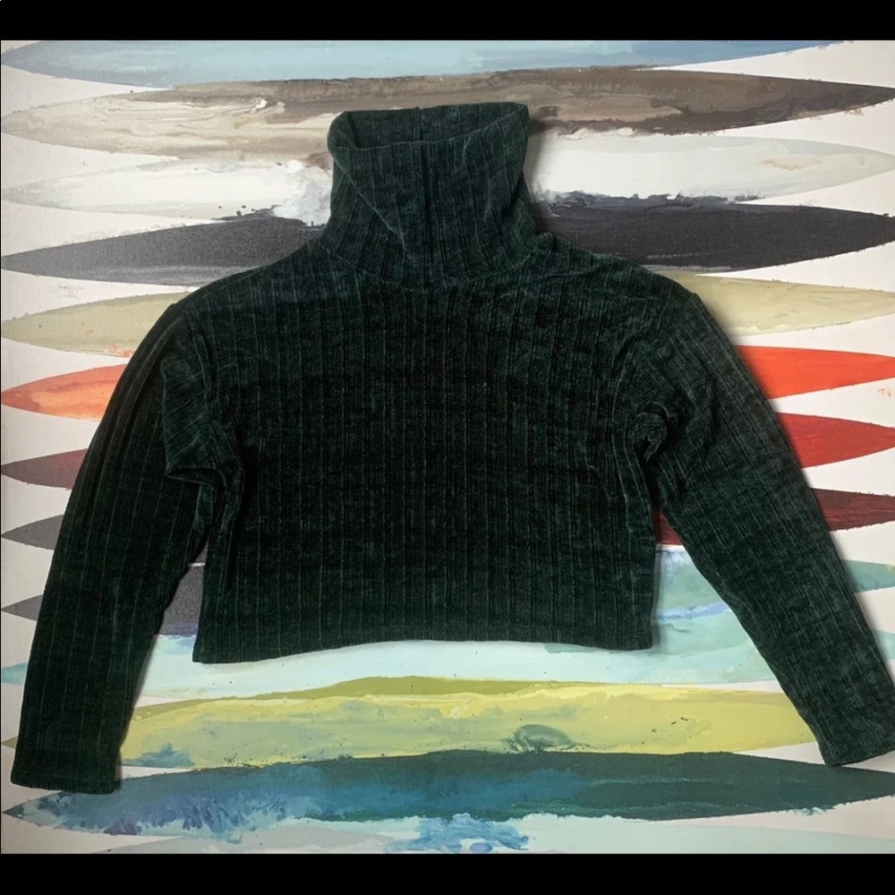 Cropped Turtleneck Sweater - Green